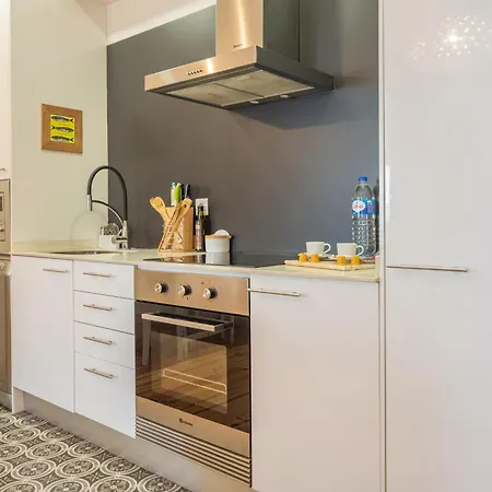 Lovely Charm House Downtown Near Metro With Ac Apartamento Porto